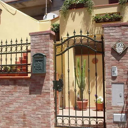 Casa-Mare-E-Montagne Apartment Gonnesa