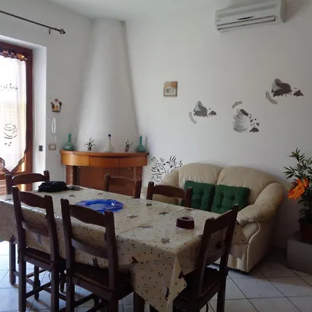 Casa-Mare-E-Montagne Apartment Gonnesa
